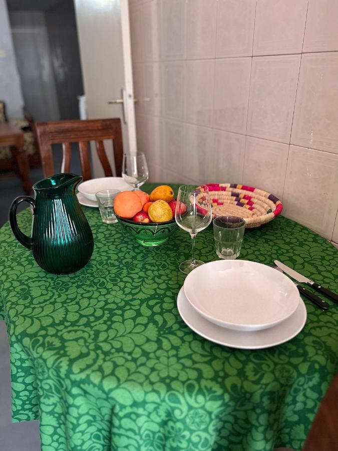 Bed & Breakfast In Designer Appartement Casablanca Luaran gambar